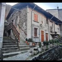 Casa singola in sasso