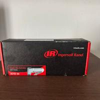 Smerigliatrice angolare