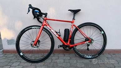 Bici da corsa KTM REVELATOR ALTO EXONIC carbonio