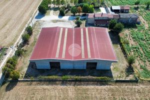 CAPANNONE A CASTIGLIONE DELLE STIVIERE