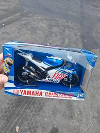 Moto New-Ray Die Cast Modellino 1/12 Moto Yamaha 