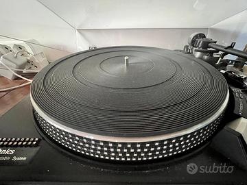 Giradischi Techics SL 2000 più Amplificatore