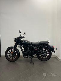 Royal Enfield Classic 350 Stealth Black