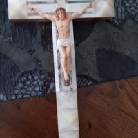 Crocefisso in madreperla e legno 