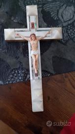Crocefisso in madreperla e legno 