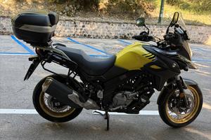 Moto Suzuki V-Strom DL 650 XT ABS
