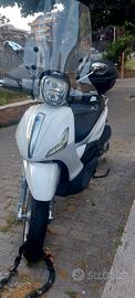 Beverly 300 ie