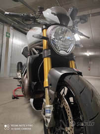 Ducati Monster 1200s