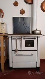 Stufa/Cucina a legna La Nordica con forno –