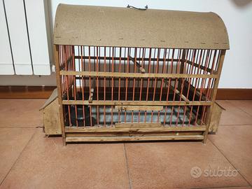 Gabbia vintage in legno