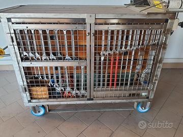 Carrello porta attrezzi