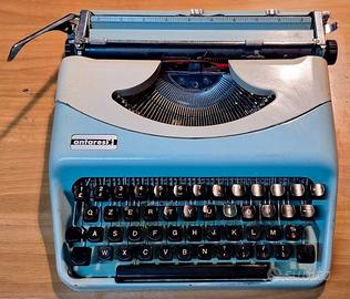 Macchina portatile Vintage Antares Milano