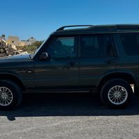 Land rover Discovery 2. 7 posti a libretto
