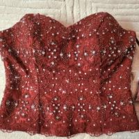 Corsetto in pizzo con strass 