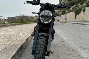 Husqvarna Svartpilen 401