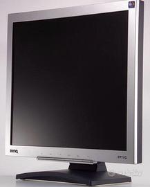 Monitor LCD BenQ FP71G 17 pollici.