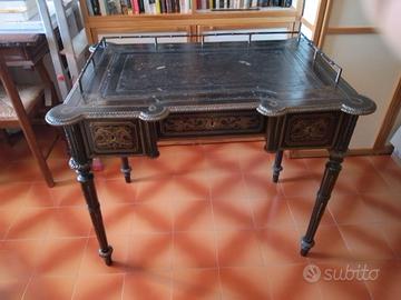 scrivania antica