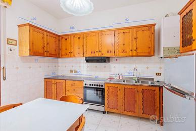 CUCINA IN PINO MASSELLO