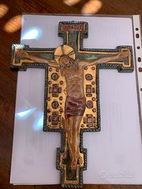 Crocifisso in ceramica Kamars Chiusi