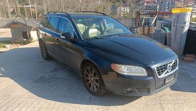 Volvo v 70 4x4