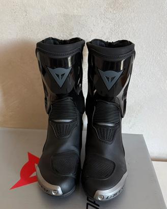 Torque 3 out lady boots