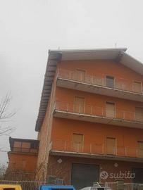 Immobile in asta di 2486 m² con box auto doppio a 