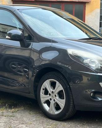 Renault Scenic Scénic X-Mod 1.4 TCe Dynamique