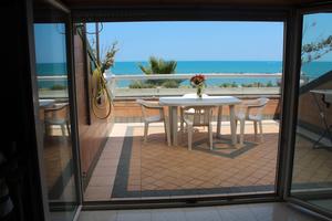 Tricamere Panoramico sul MARE