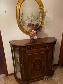 mobile e specchio da ingresso