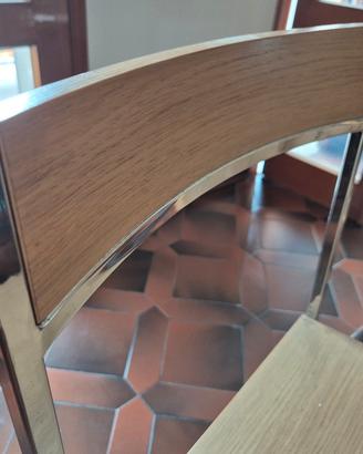 Sedie in legno e acciaio