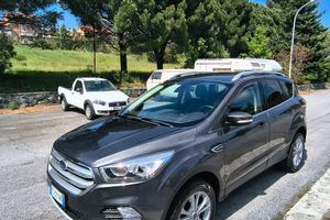 Ford Kuga benzina