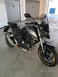 Hornet 750