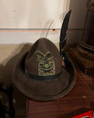 Cappello alpino storico