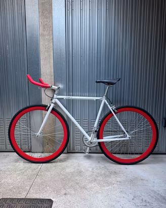 BICI SCATTO FISSO/RUOTA LIBERA