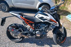 Duke 125