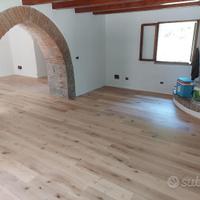 Parquet tavola spazzolata oliata nodata a Pesaro
