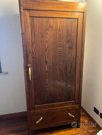 Armadio / armadietto legno antico