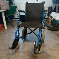 Sedia a rotelle da transito