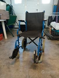 Sedia a rotelle da transito