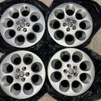 4 cerchi in lega originali Alfa Romeo 15” nuovi