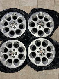 4 cerchi in lega originali Alfa Romeo 15” nuovi