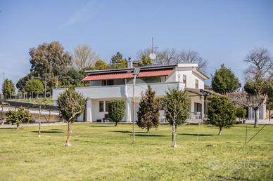 VILLA SINGOLA A NEPI