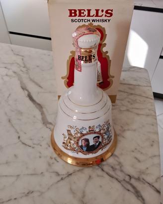 Bell’s Royal Wedding 1986 decanter in porcellana