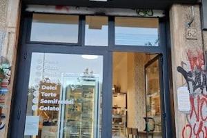 Ostiense - Locale con Laboratorio e Canna Fumaria