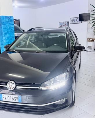 Volkswagen Golf 2.0 TDI DSG 5p. Highline BlueMotio