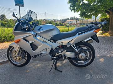 Honda VFR 800 - 2001