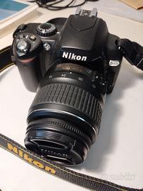 Nikon D40X + ob.18/55mm solo 4700 scatti