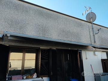 tenda da esterno con motore elettrico  