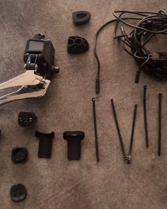 Componenti Shimano Dura-Ace 9150 Di2 freni v-brake