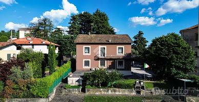 VILLA SINGOLA A MONTICELLI BRUSATI